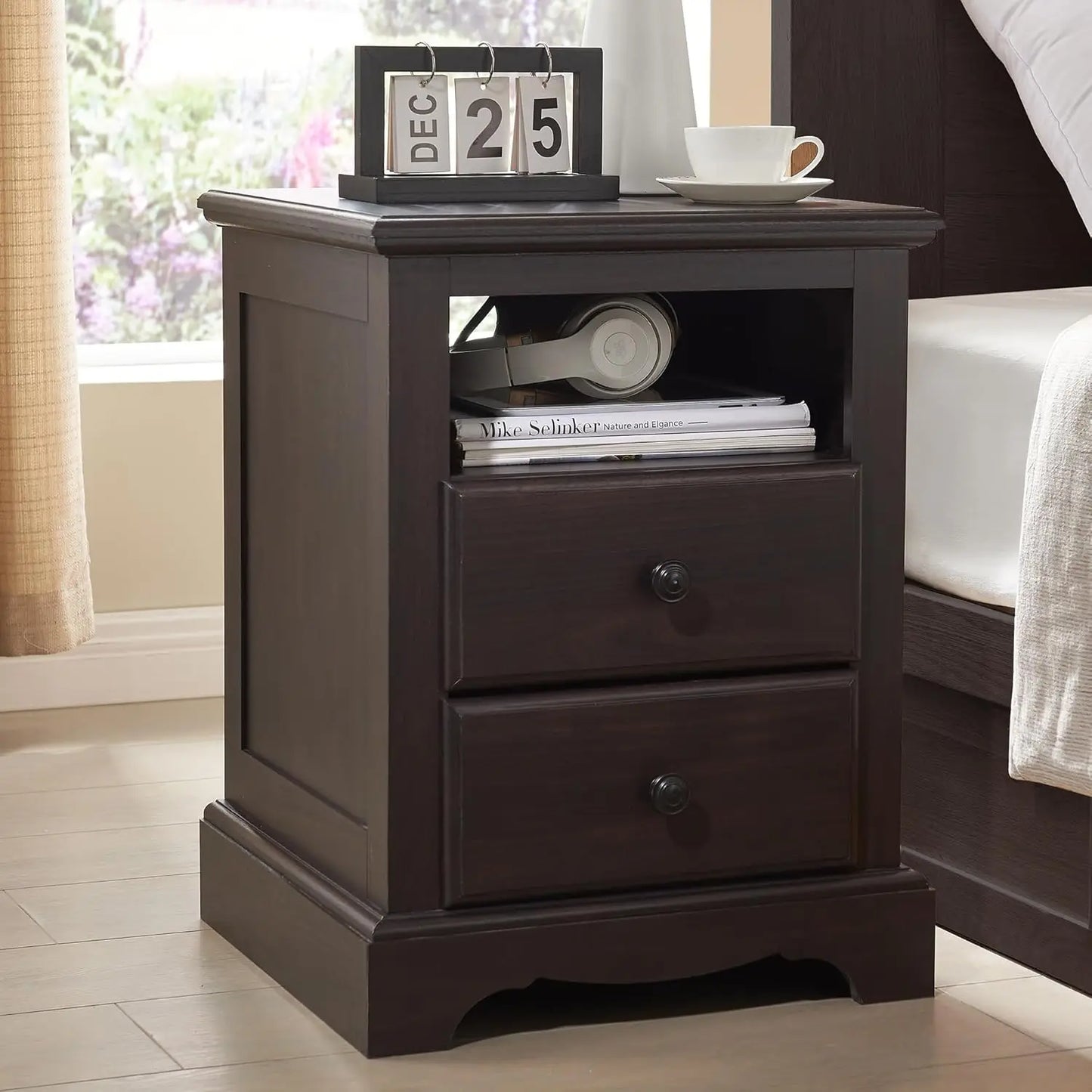 BROOKLYNN Vintage 18'' Nightstand with Charging Station and Storage Drawers